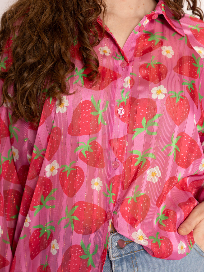 Stacey Shirt in Strawberry and Daisy Print